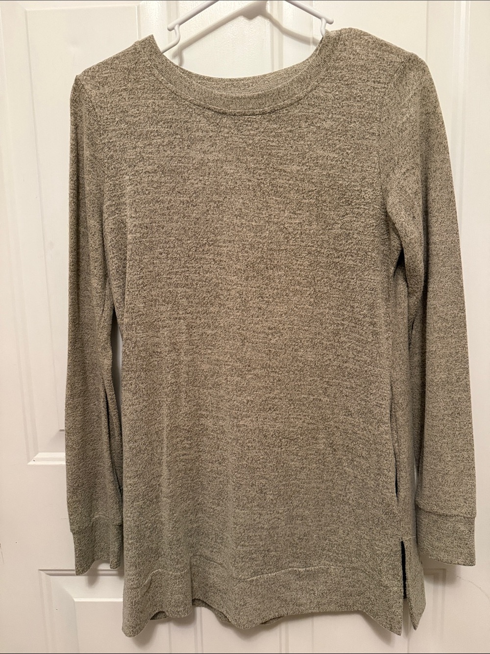 Women's Long Sleeve Crewneck Sweater - Heather Olive small